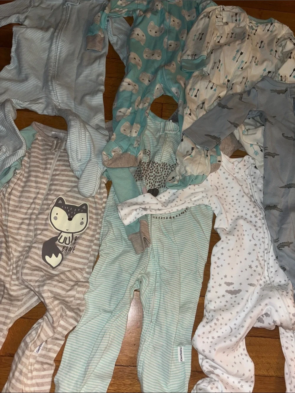 7 Baby Onesies Footed Sleepers — Mint, Light Blue & White Mix 6-9months
